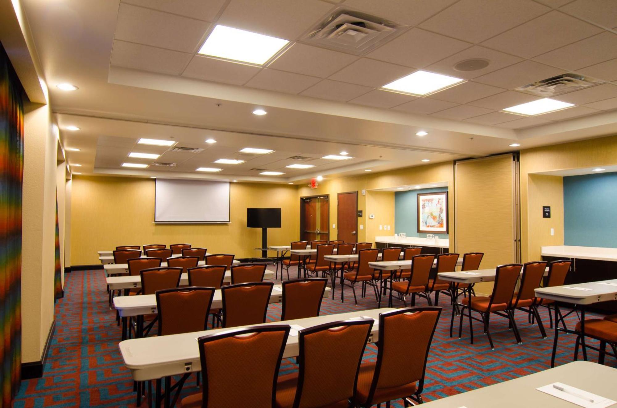 Hampton Inn & Suites האנטסוויל מראה חיצוני תמונה