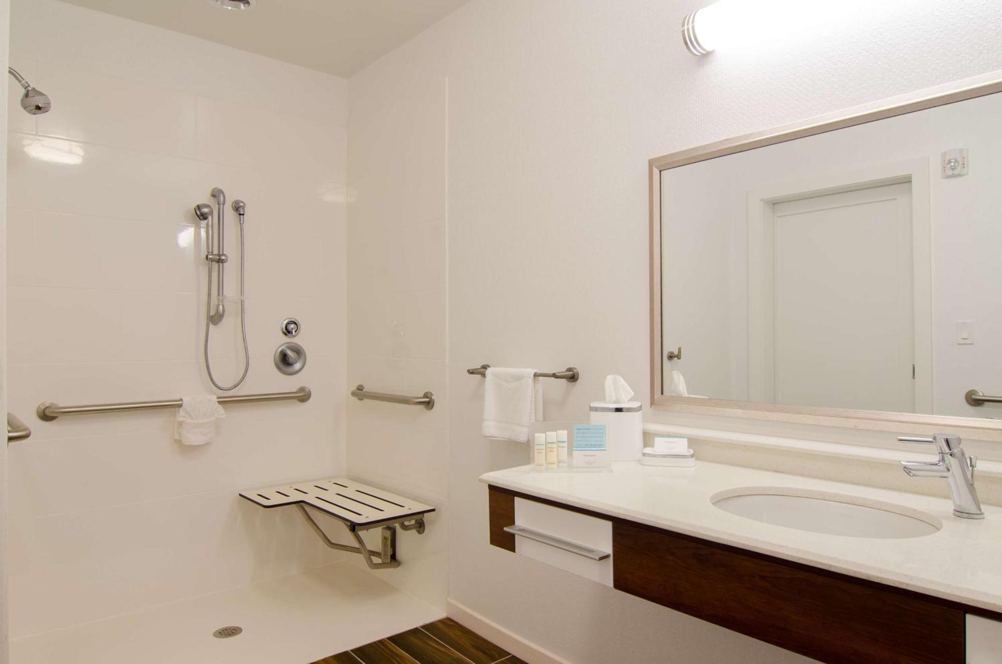 Hampton Inn & Suites האנטסוויל מראה חיצוני תמונה