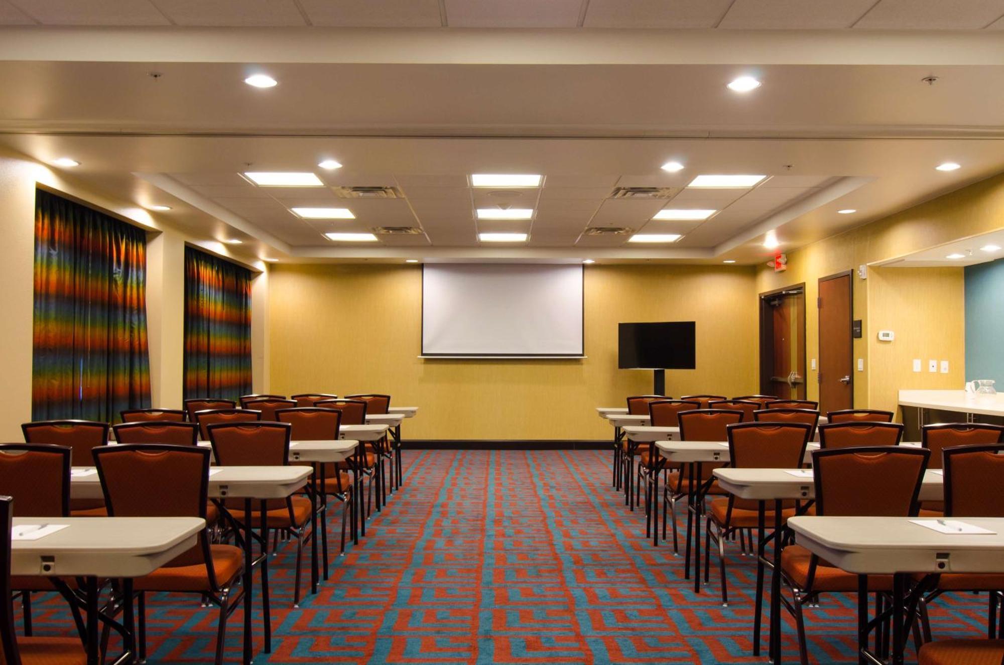 Hampton Inn & Suites האנטסוויל מראה חיצוני תמונה